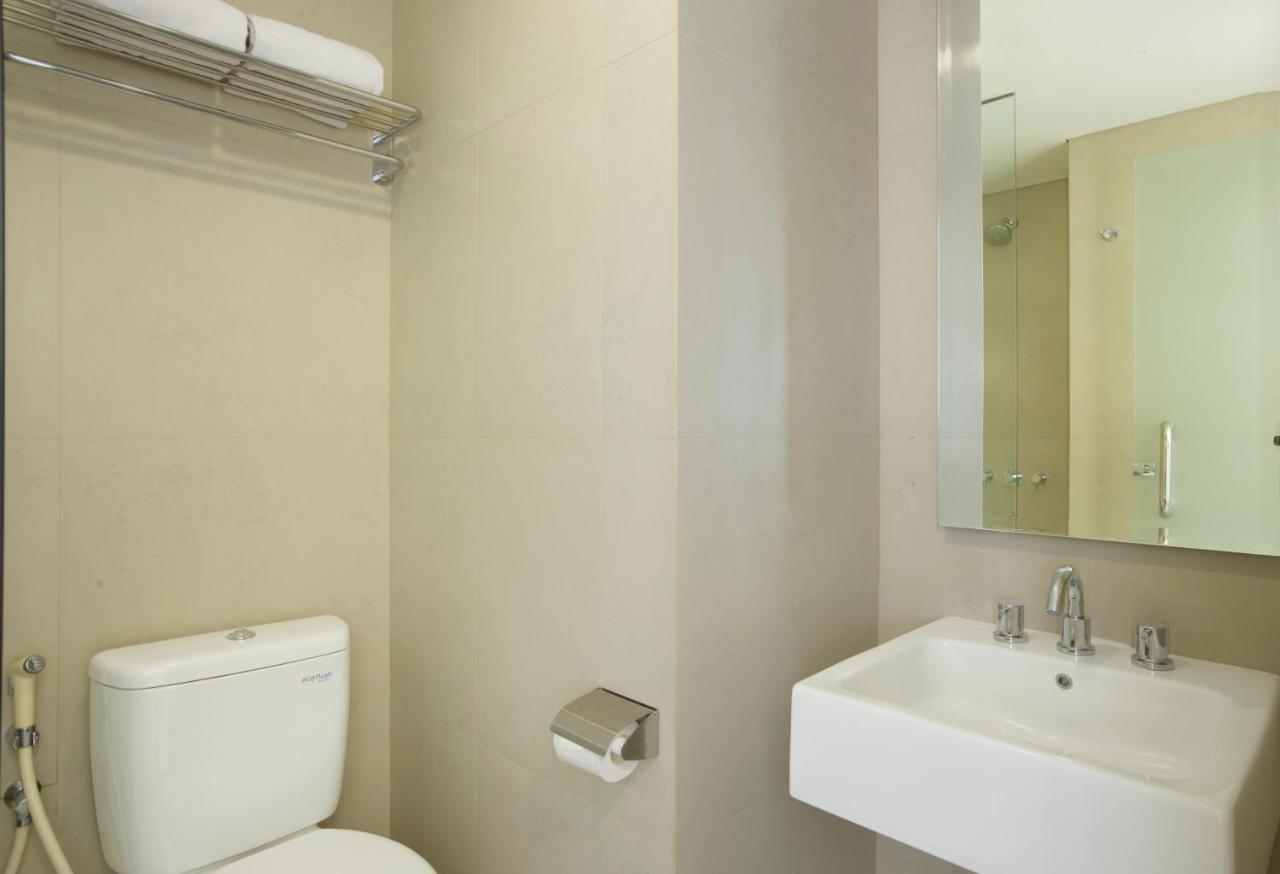 Amaris Hotel Embong Malang - Surabaya Exterior photo