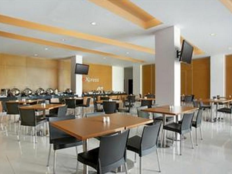Amaris Hotel Embong Malang - Surabaya Exterior photo